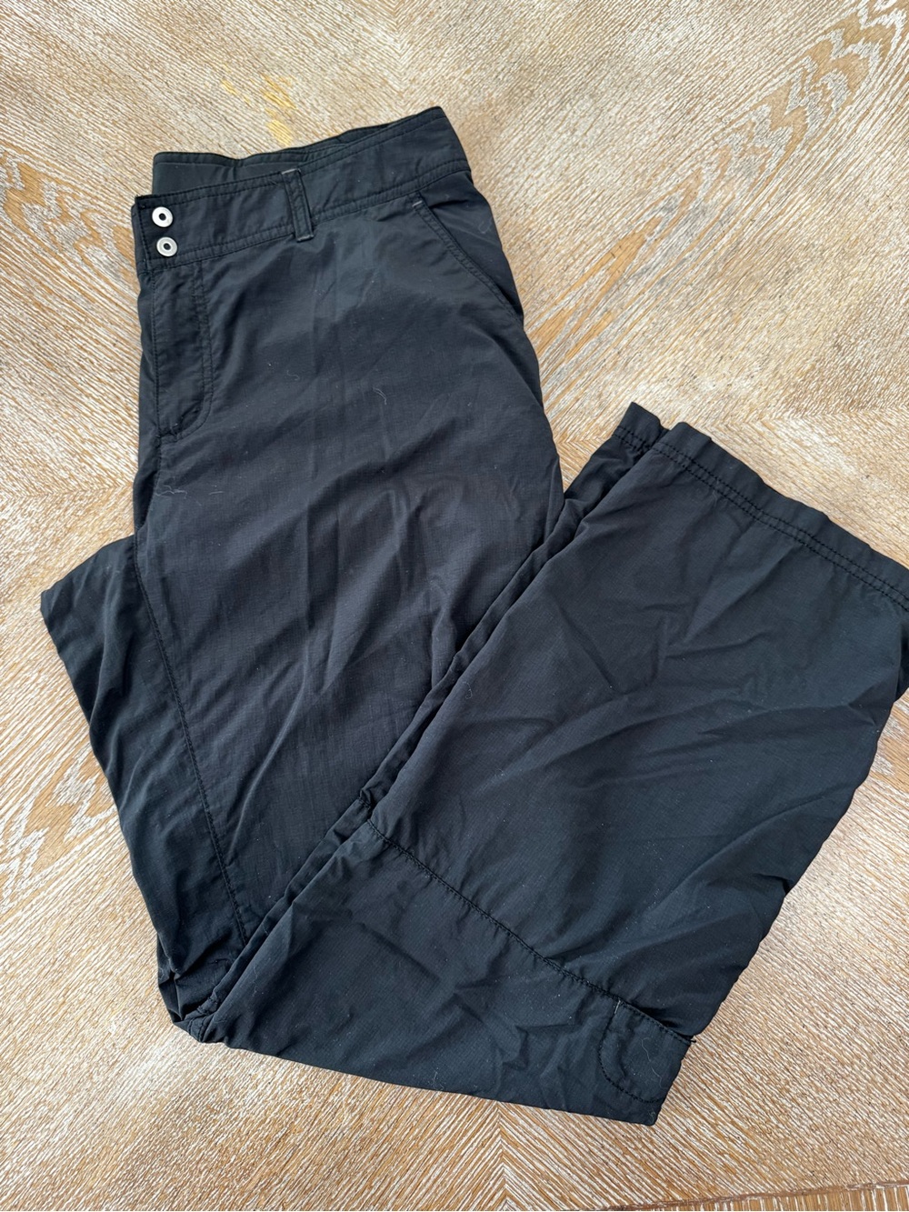 Columbia Black Hiking Pants Size 14 Adjustable Waist 36” Inseam 32” Mid Rise